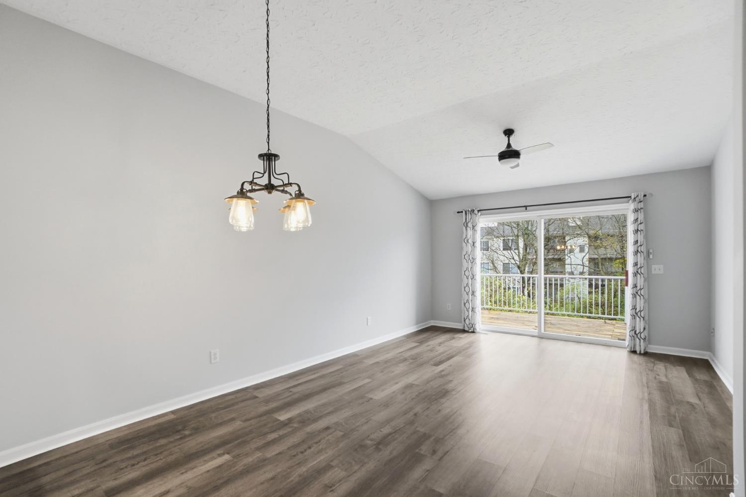 6765 Verde Ridge Drive Cincinnati, OH 45247 - Photo 15 of 57 Gallery Image 15