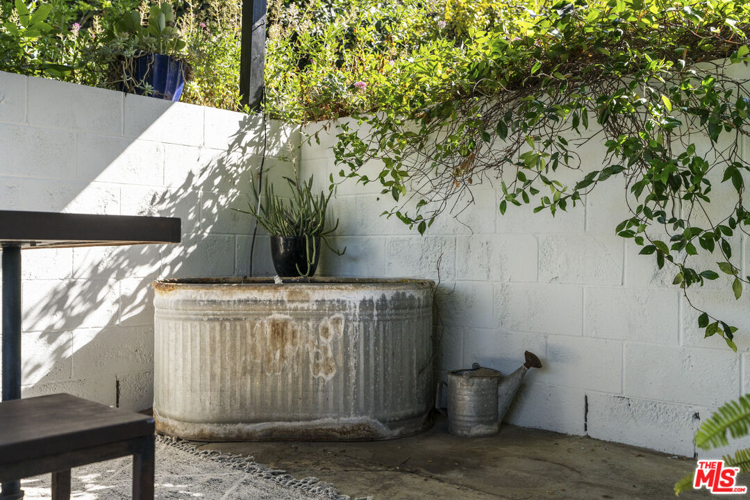 4566 Toland Way Los Angeles, CA 90041 - Photo 33 of 49