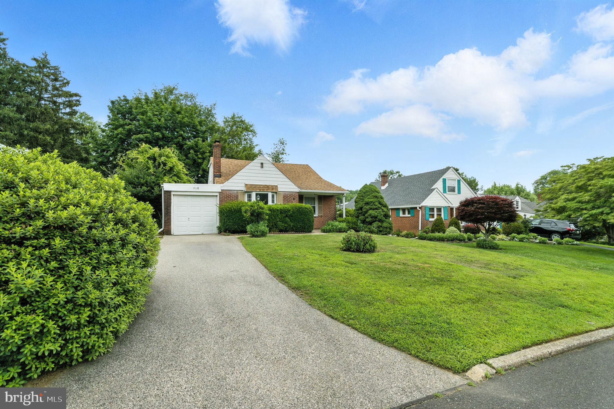 718 Fern Road Glenside, PA 19038 - Photo 3 of 32 Gallery Image 3