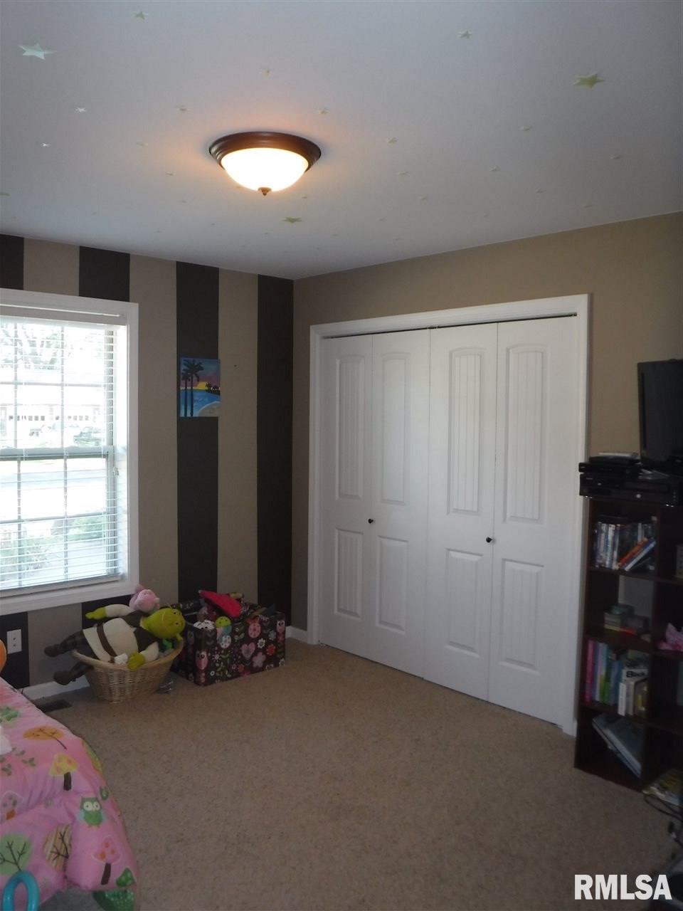 5920 West Fairview Road Peoria, IL 61607 - Photo 7 of 14