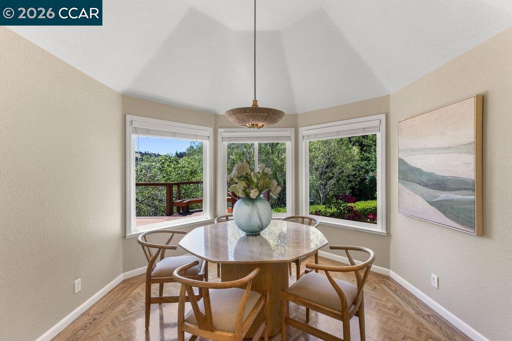 70 Ridgecrest Court Lafayette, CA 94549 - Photo 16 of 58