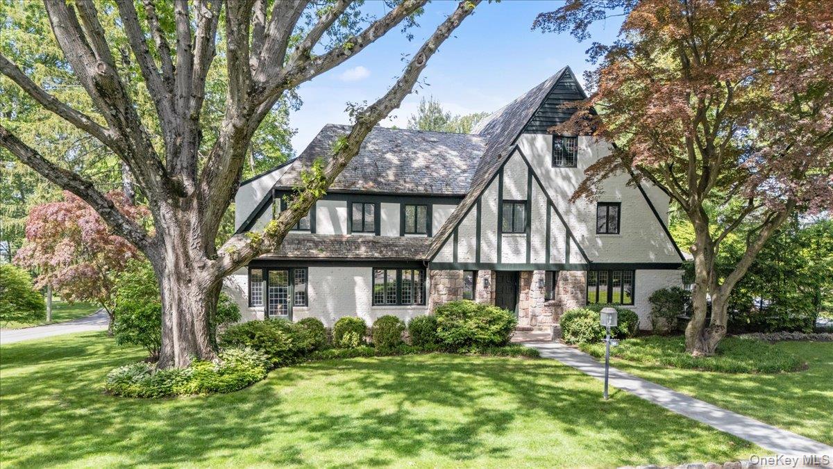 54 Inverness Road Scarsdale, NY 10583 - Photo 1 of 1