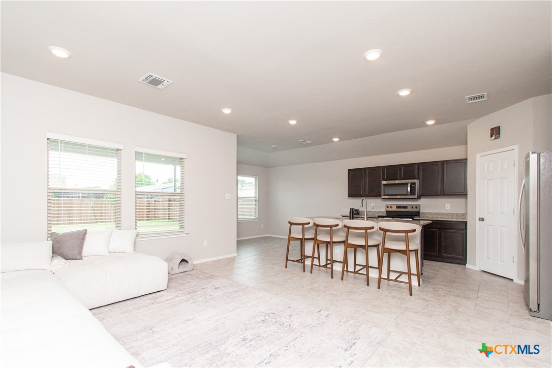 1309 Prairie Clover Road Killeen, TX 76543 - Photo 4 of 21