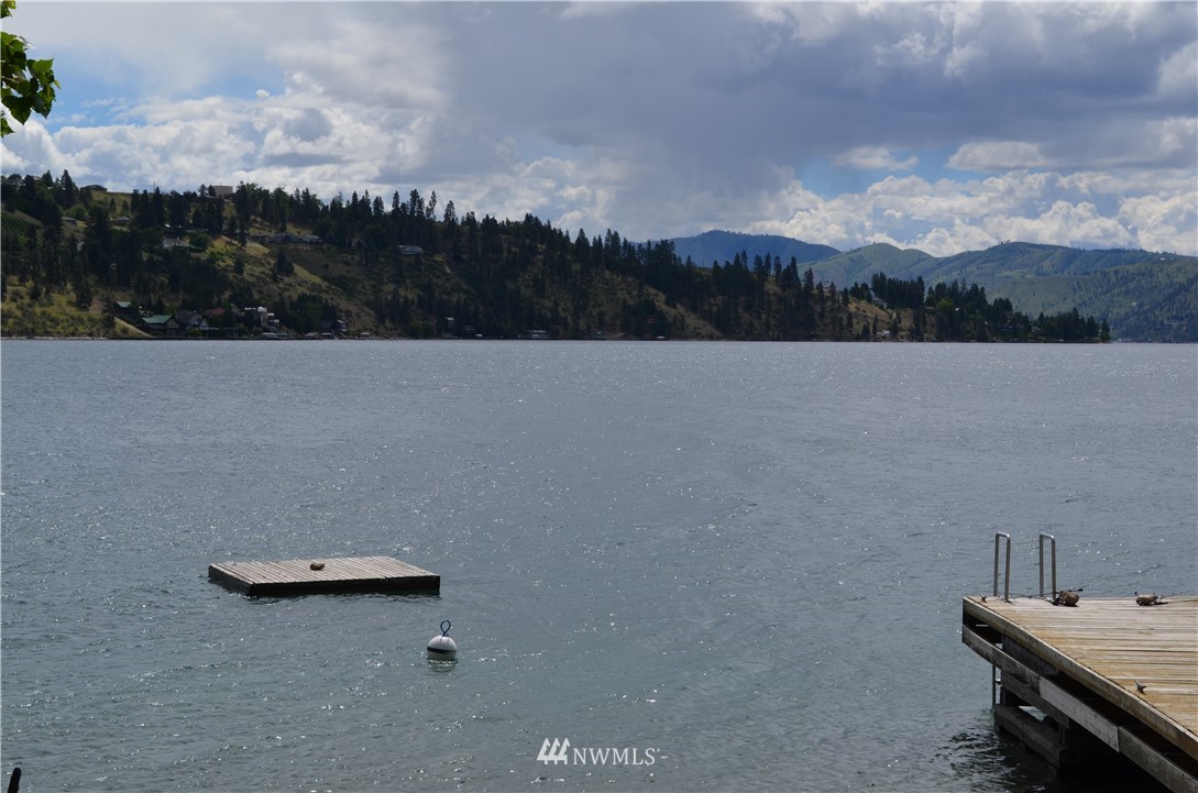 11426 South Lakeshore Road Chelan, WA 98816 - Photo 8 of 14 Gallery Image 8