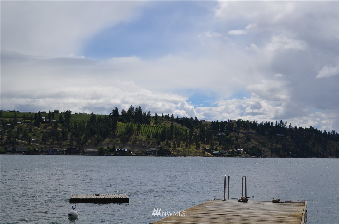11426 South Lakeshore Road Chelan, WA 98816 - Photo 10 of 14 Gallery Image 10