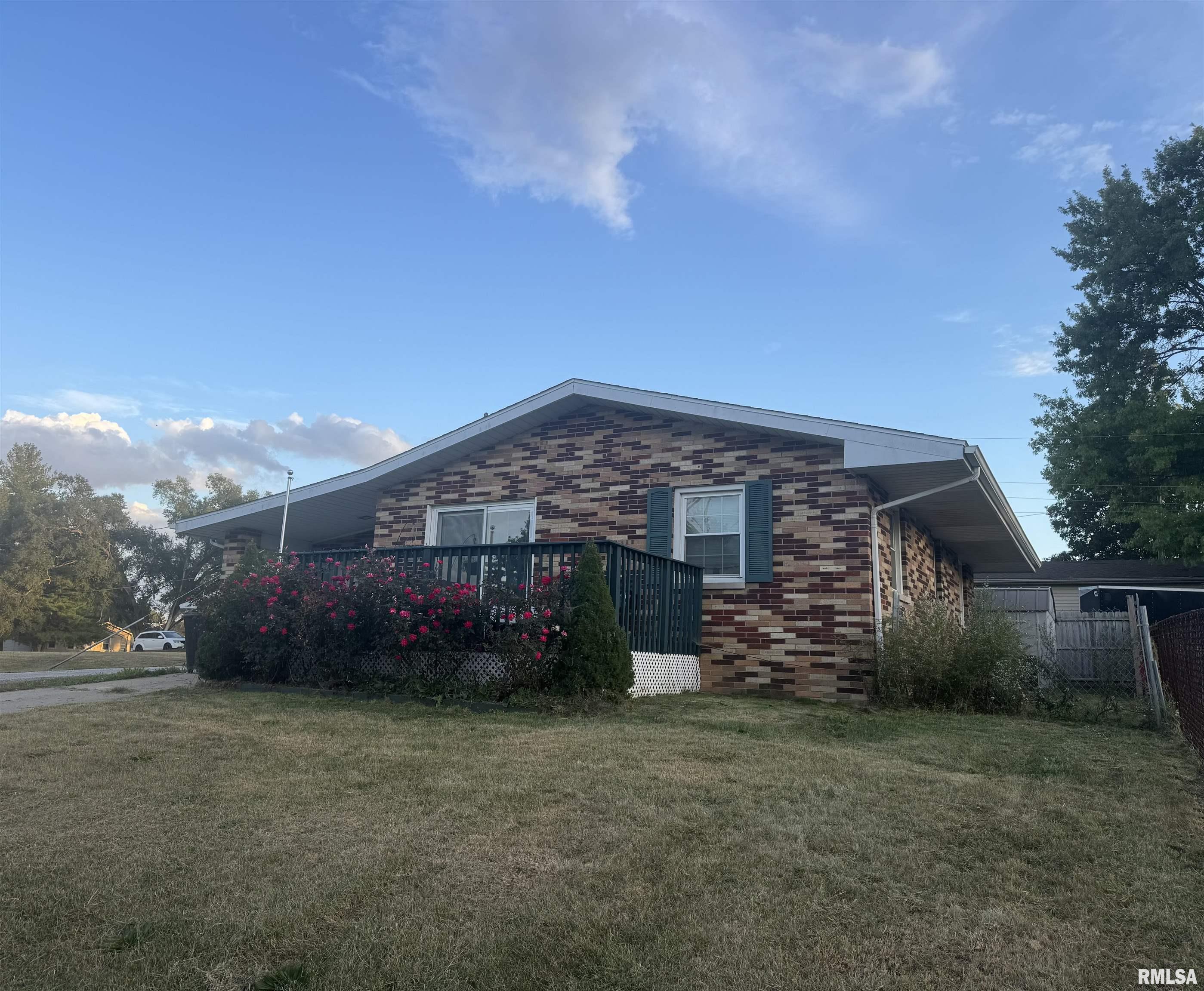 1140 East Myrtle Street Canton, IL 61520 - Photo 1 of 10