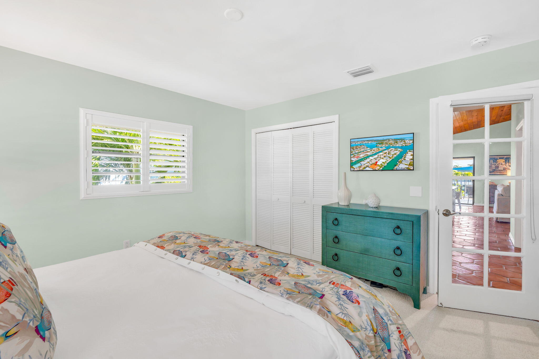 590 9th Street Key Colony Beach, FL 33051 - Photo 14 of 35 Guest Bedroom