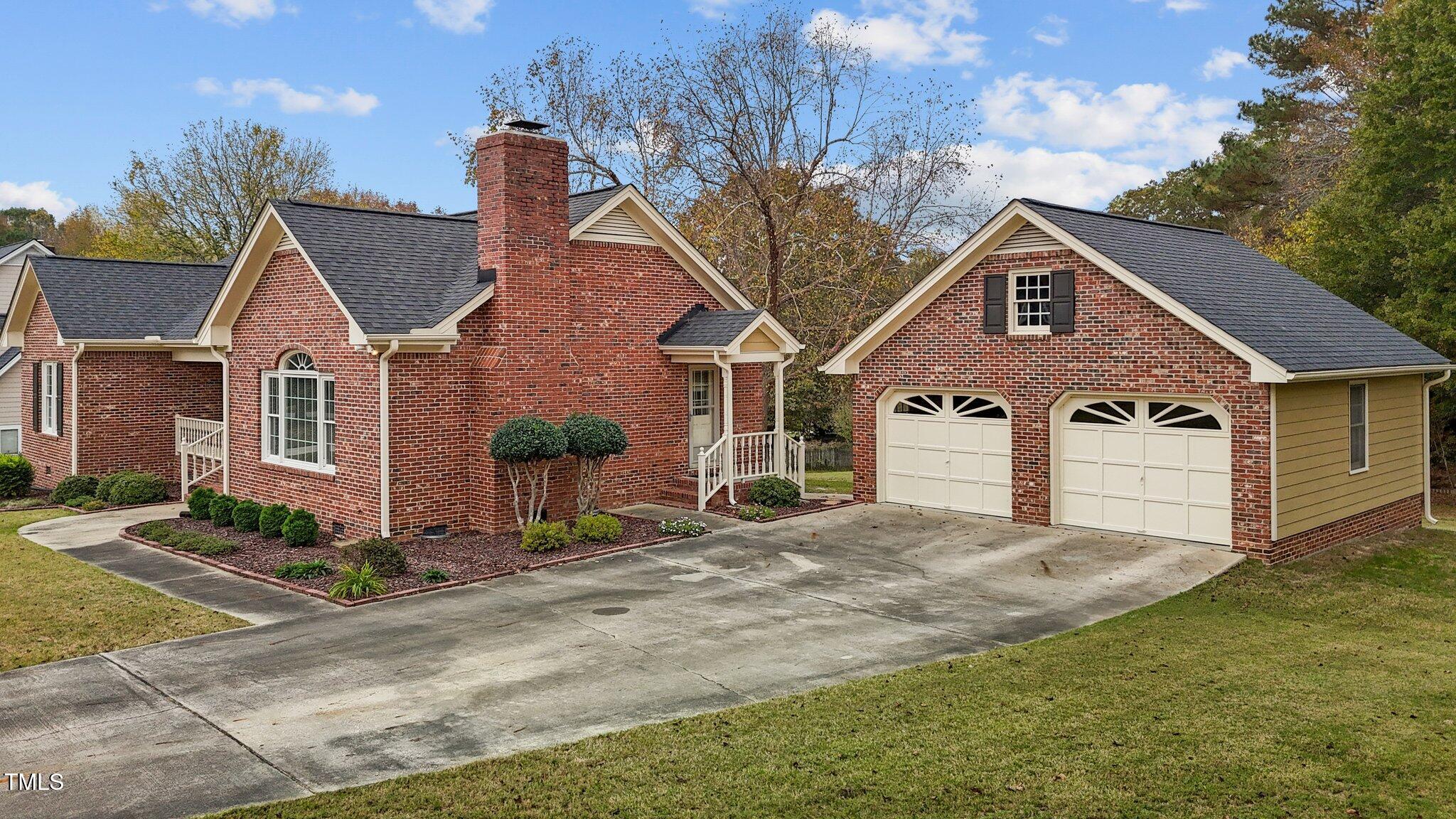 5940 Hampton Ridge Road Raleigh, NC 27603 - Photo 3 of 42 6-web-or-mls-DJI_20241108124123_0692_D