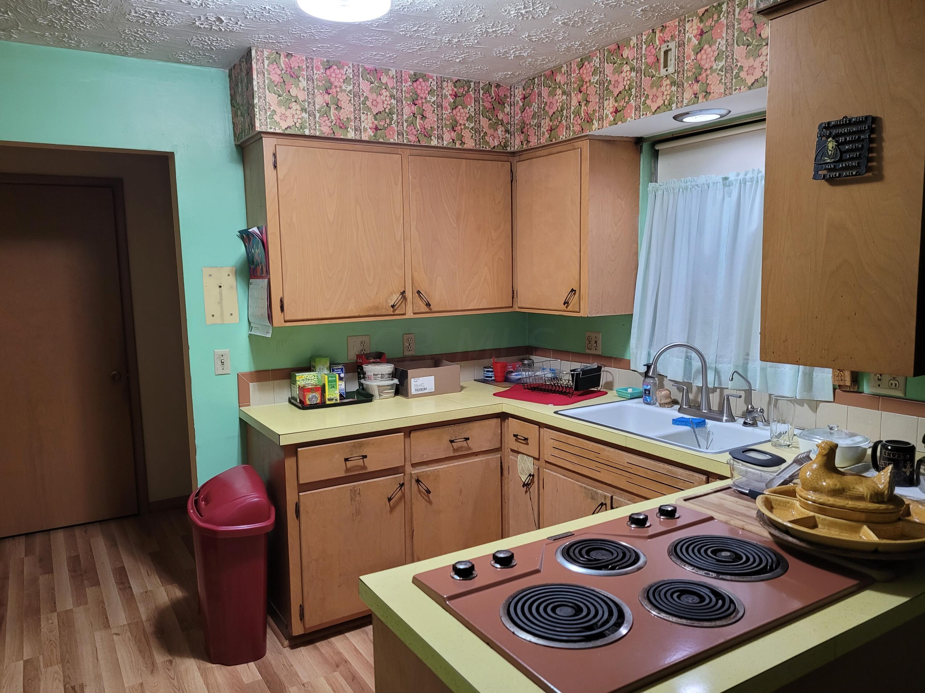 2591 Mock Road Columbus, OH 43219 - Photo 2 of 12 20221024_184708
