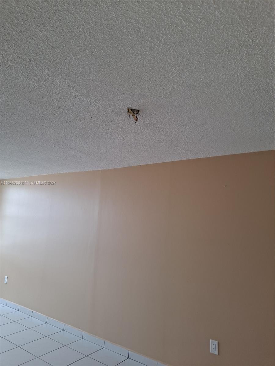 Buckley Towers Miami, FL 33179 - Photo 5 of 10