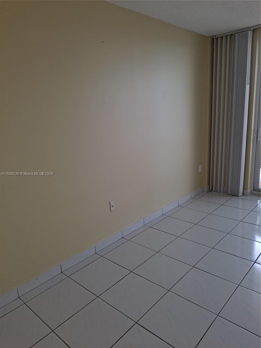 Buckley Towers Miami, FL 33179 - Photo 9 of 10 a view of room and window