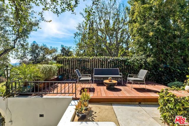 $2,432,000 | 1815 Park Drive, Los Angeles, CA 90026