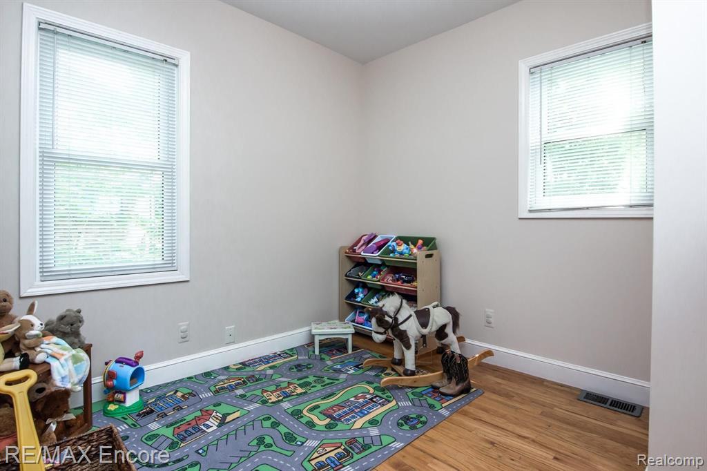 2645 Hickory Lawn Road Rochester Hills, MI 48307 - Photo 13 of 39