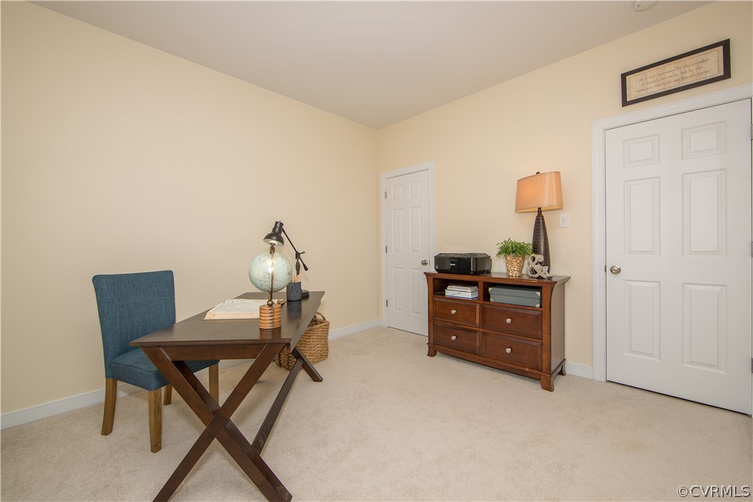 1000 Cohen Trail Midlothian, VA 23114 - Photo 22 of 41 a workspace with furniture and wooden floor