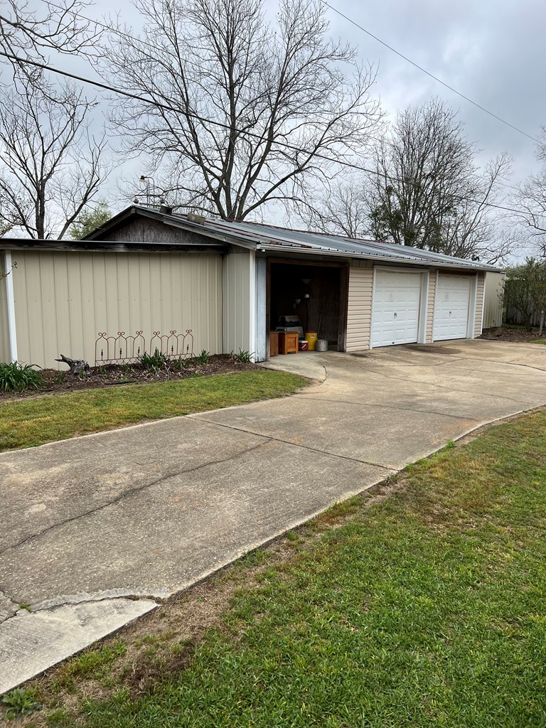 524 Harden Road Slocomb, AL 36375 - Photo 3 of 12