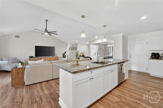 $465,000 | 1005 Charlene Drive, Savannah, GA 31410