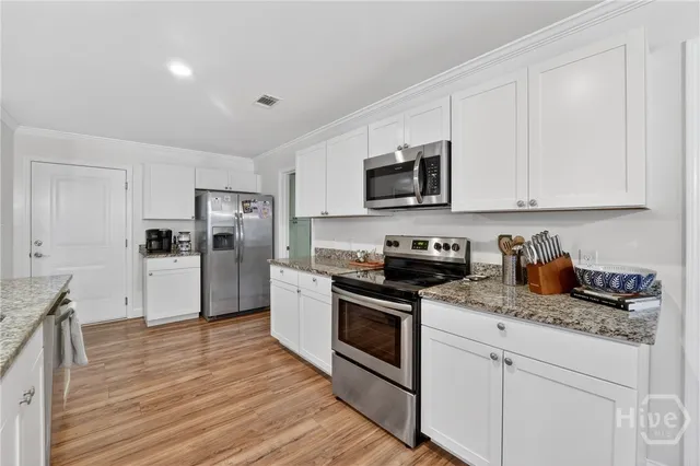 $465,000 | 1005 Charlene Drive, Savannah, GA 31410