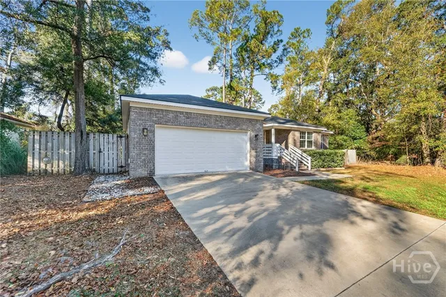 $465,000 | 1005 Charlene Drive, Savannah, GA 31410
