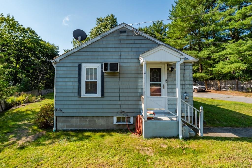 8 Catacunemaug Road Shirley, MA 01464 - Photo 5 of 30 Gallery Image 5