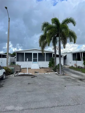 $239,000 | 5627 Lagoon Drive, Fort Lauderdale, FL 33312