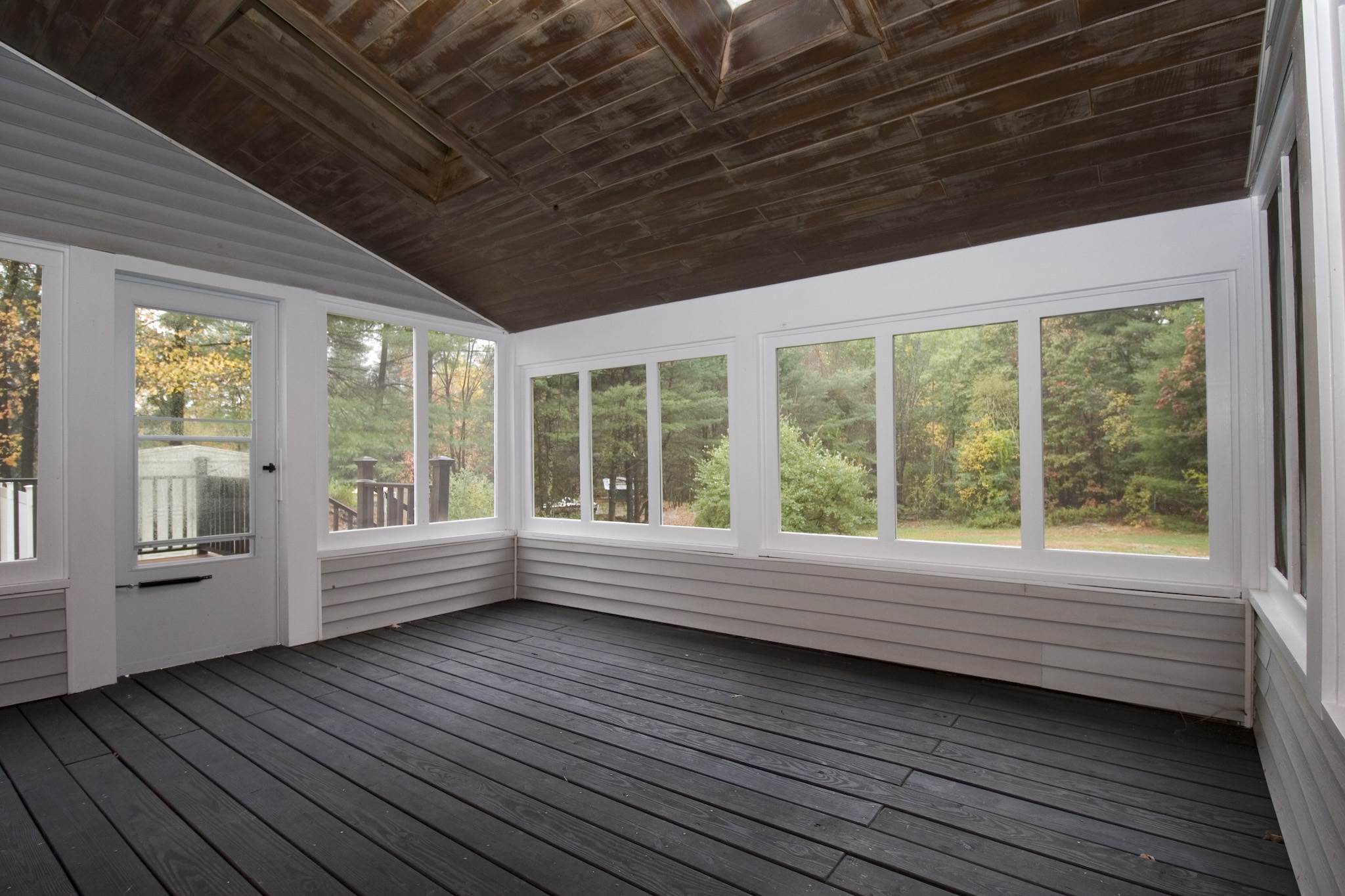 293 High Range Road Londonderry, NH 03053 - Photo 2 of 38 Gallery Image 2
