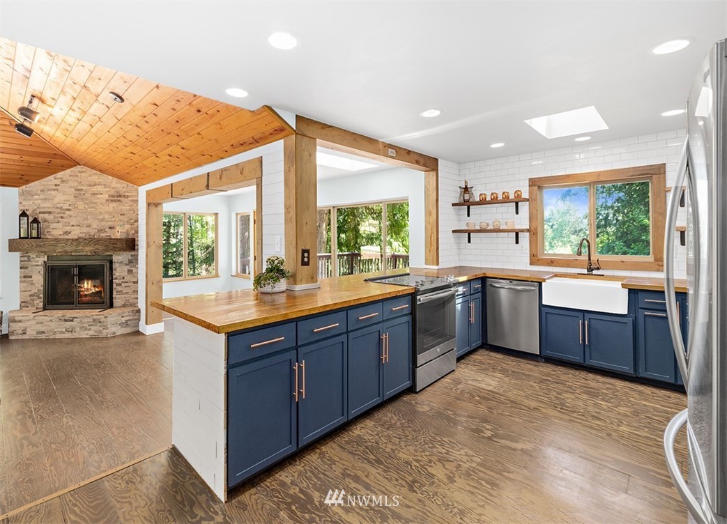 8081 Phillips Road Southeast Port Orchard, WA 98367 - Photo 15 of 28 Gallery Image 15