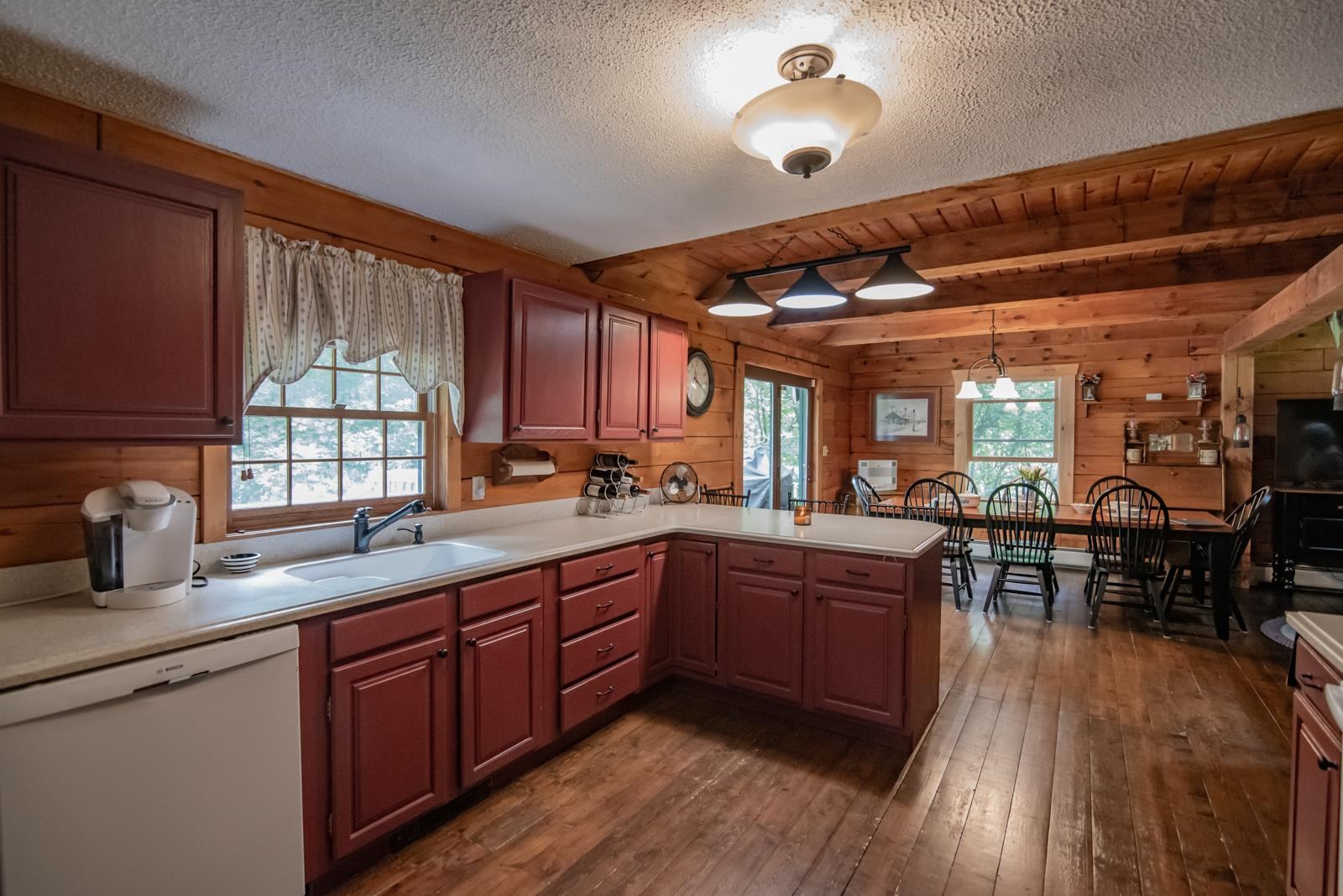 50 Island Pond Road Derry, NH 03038 - Photo 6 of 27