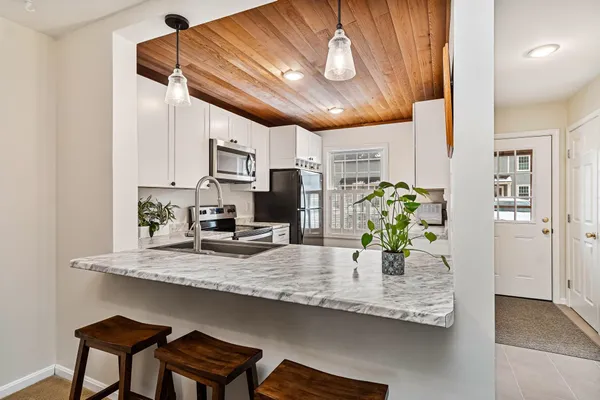 $390,000 | 65 Pine Ledge Court, Burlington, VT 05401