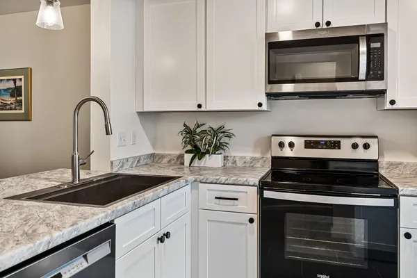 $390,000 | 65 Pine Ledge Court, Burlington, VT 05401