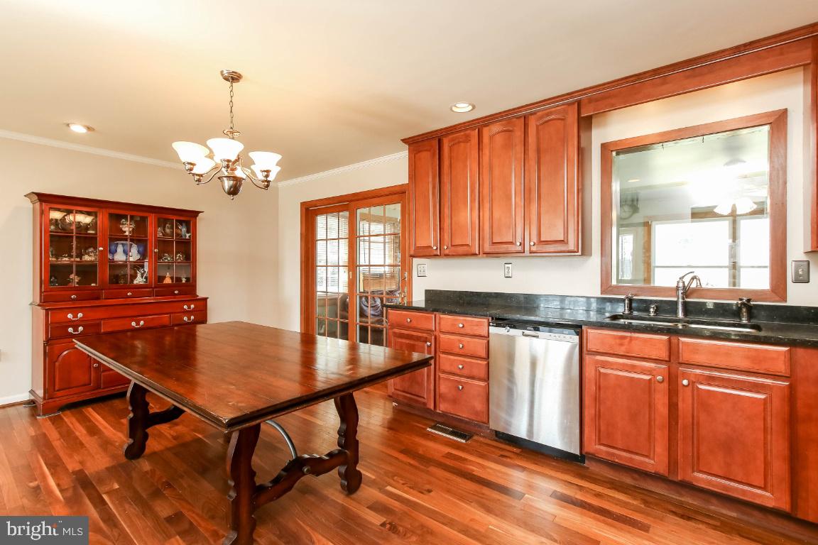 150 Dutrow Road Westminster, MD 21157 - Photo 6 of 30