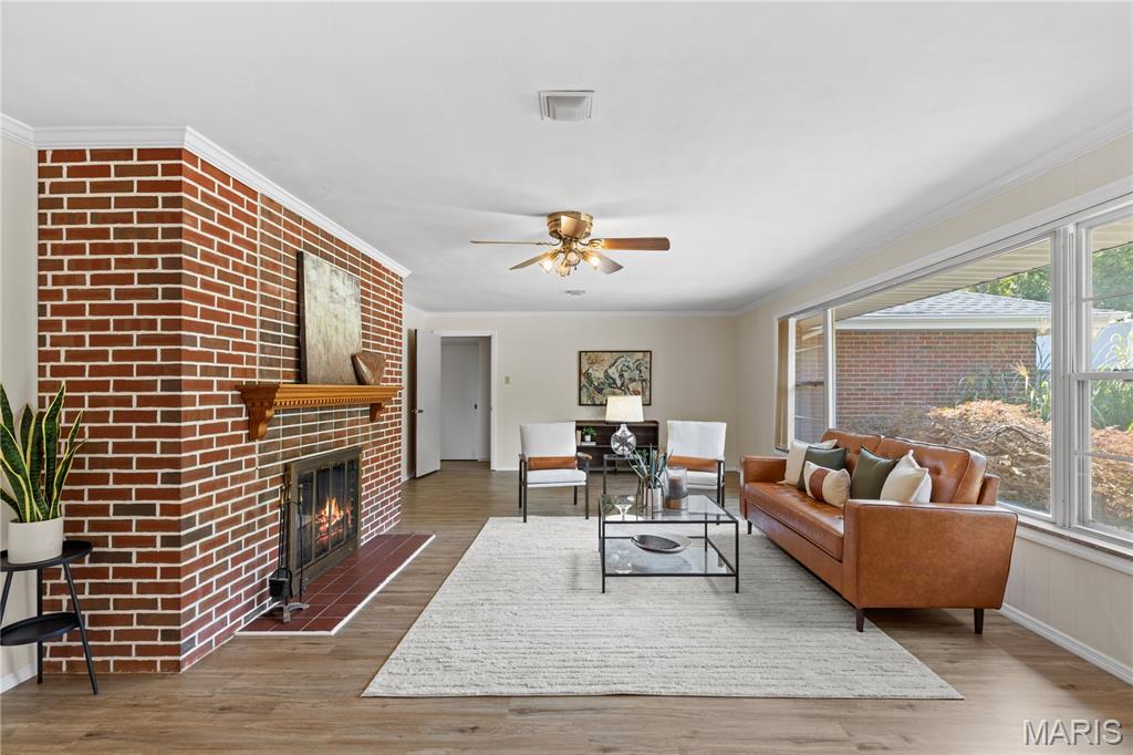 26641 Lockhaven Hill Godfrey, IL 62035 - Photo 11 of 40