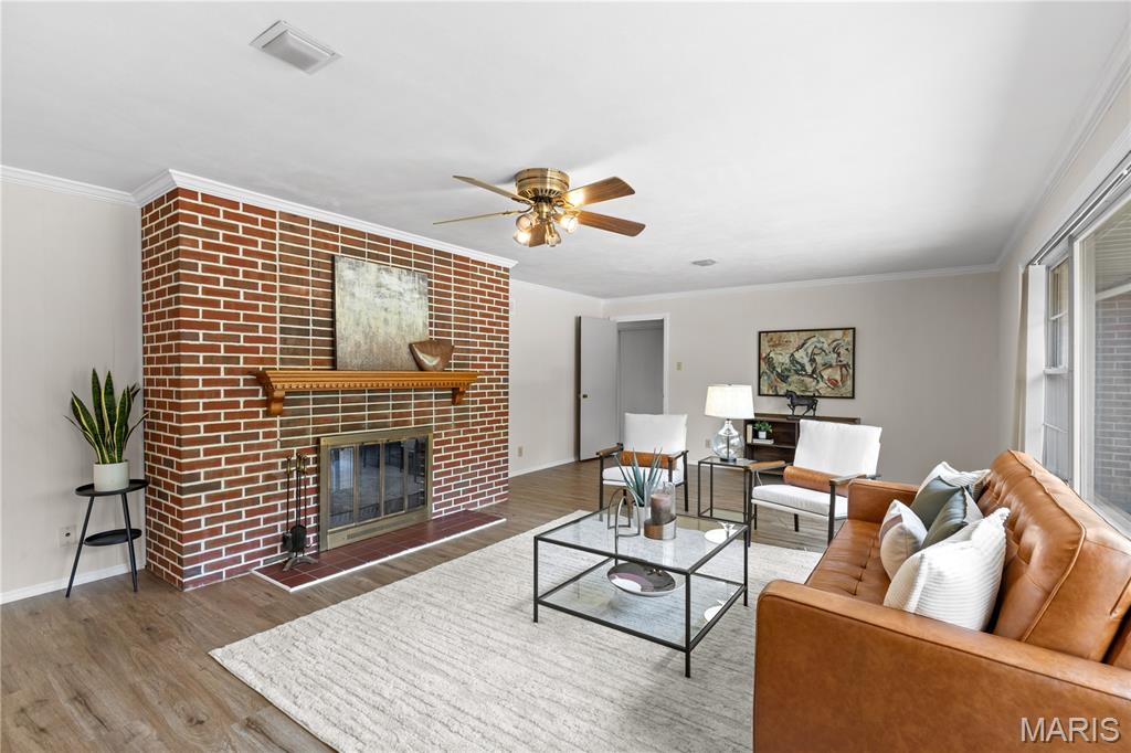 26641 Lockhaven Hill Godfrey, IL 62035 - Photo 12 of 40