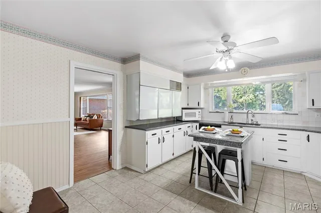 $349,900 | 26641 Lockhaven Hill, Godfrey, IL 62035