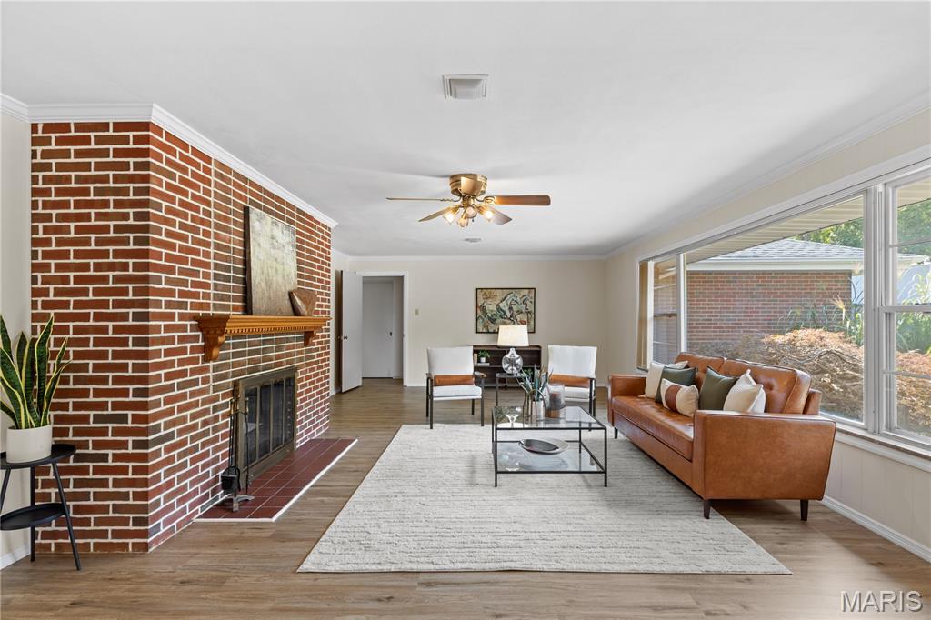 26641 Lockhaven Hill Godfrey, IL 62035 - Photo 10 of 40