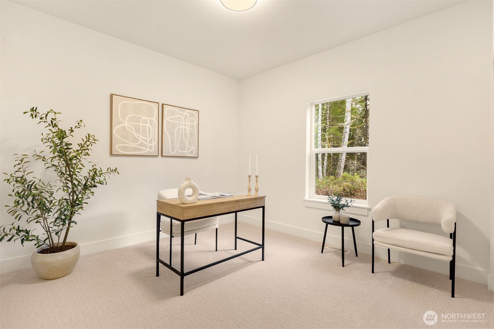 3000 West Martin Road Shelton, WA 98584 - Photo 23 of 38 a view of a livingroom with furniture and window