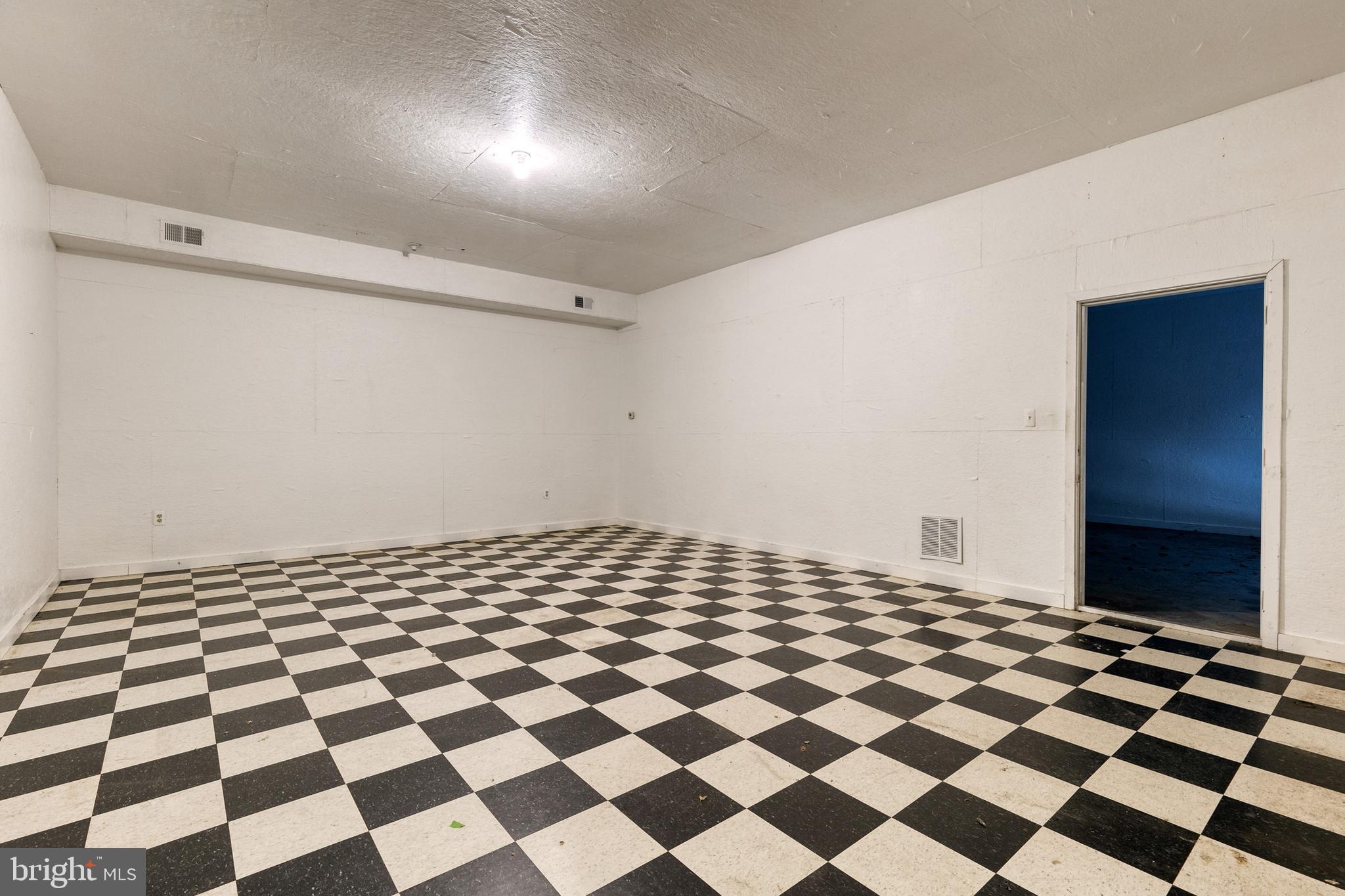 8600 Dogwood Road Baltimore, MD 21244 - Photo 46 of 53 Large finished room in garage