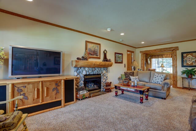 20557 Rusticate Road Bend, OR 97702 - Photo 15 of 59 20557 Rusticate Rd-15