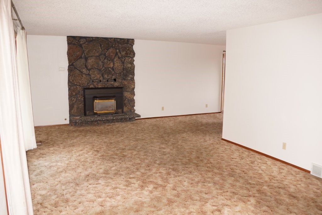 1023 South Century Road Veradale, WA 99037 - Photo 3 of 20