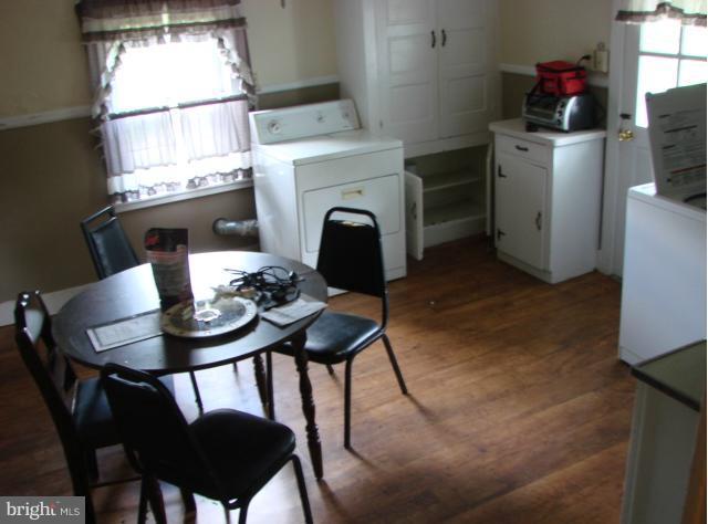 12427 Big Pool Road Clear Spring, MD 21722 - Photo 2 of 10 Kitchen