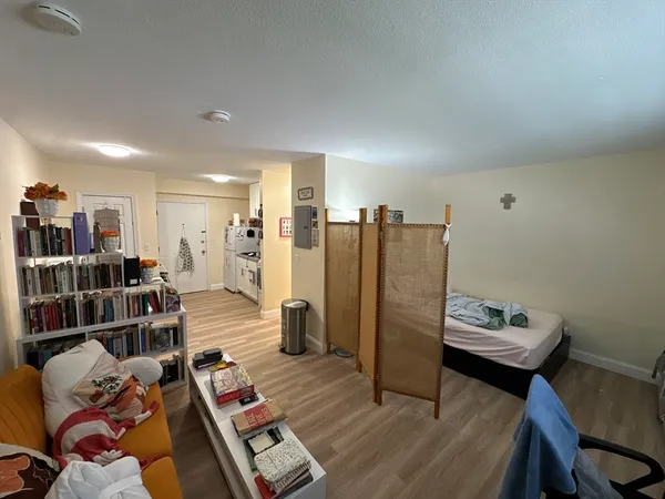 $1,950 | 720 Bennington Street, Unit 106, Boston, MA 02128