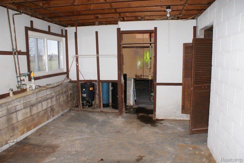2998 Millington Road Silverwood, MI 48760 - Photo 14 of 16 DSC05776.JPG