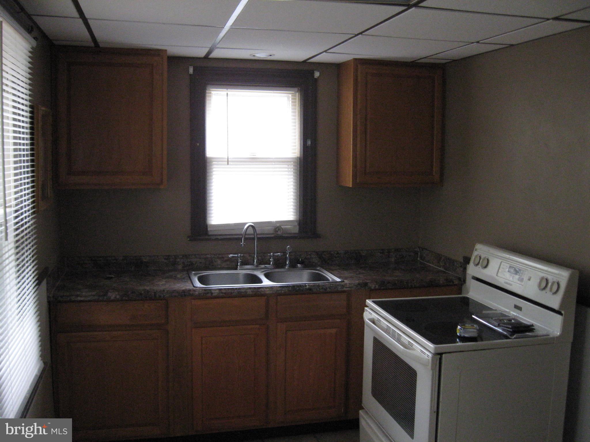 1335 Sandhill Road Lebanon, PA 17046 - Photo 5 of 8 Gallery Image 5