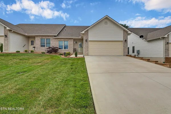 $385,000 | 384 Woodgate Drive, Crossville, TN 38571
