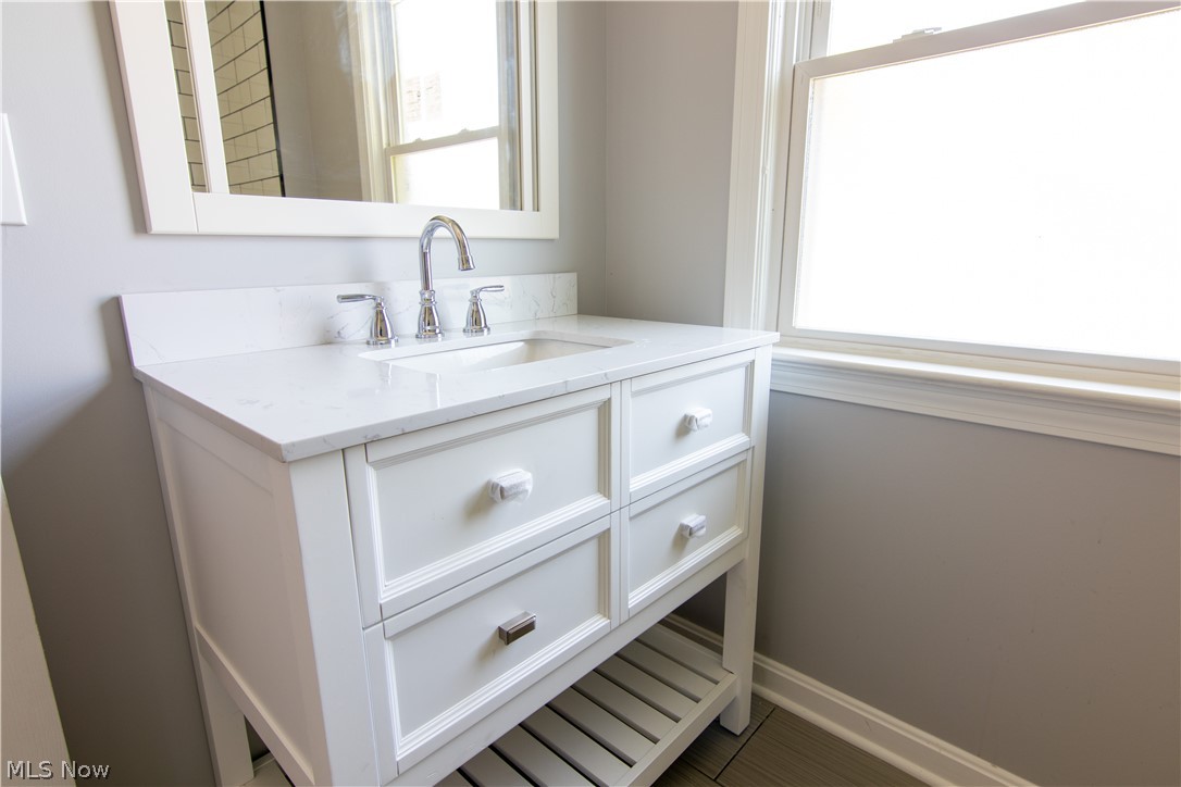 3331 Tullamore Road Cleveland, OH 44118 - Photo 11 of 22 Gallery Image 11