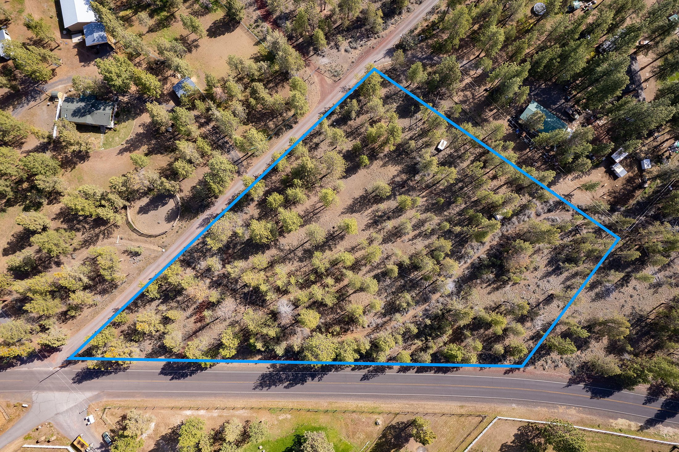 67296 Harrington Loop Road Bend, OR 97703 - Photo 7 of 54 67296 Harrington Loop aerial b_0098