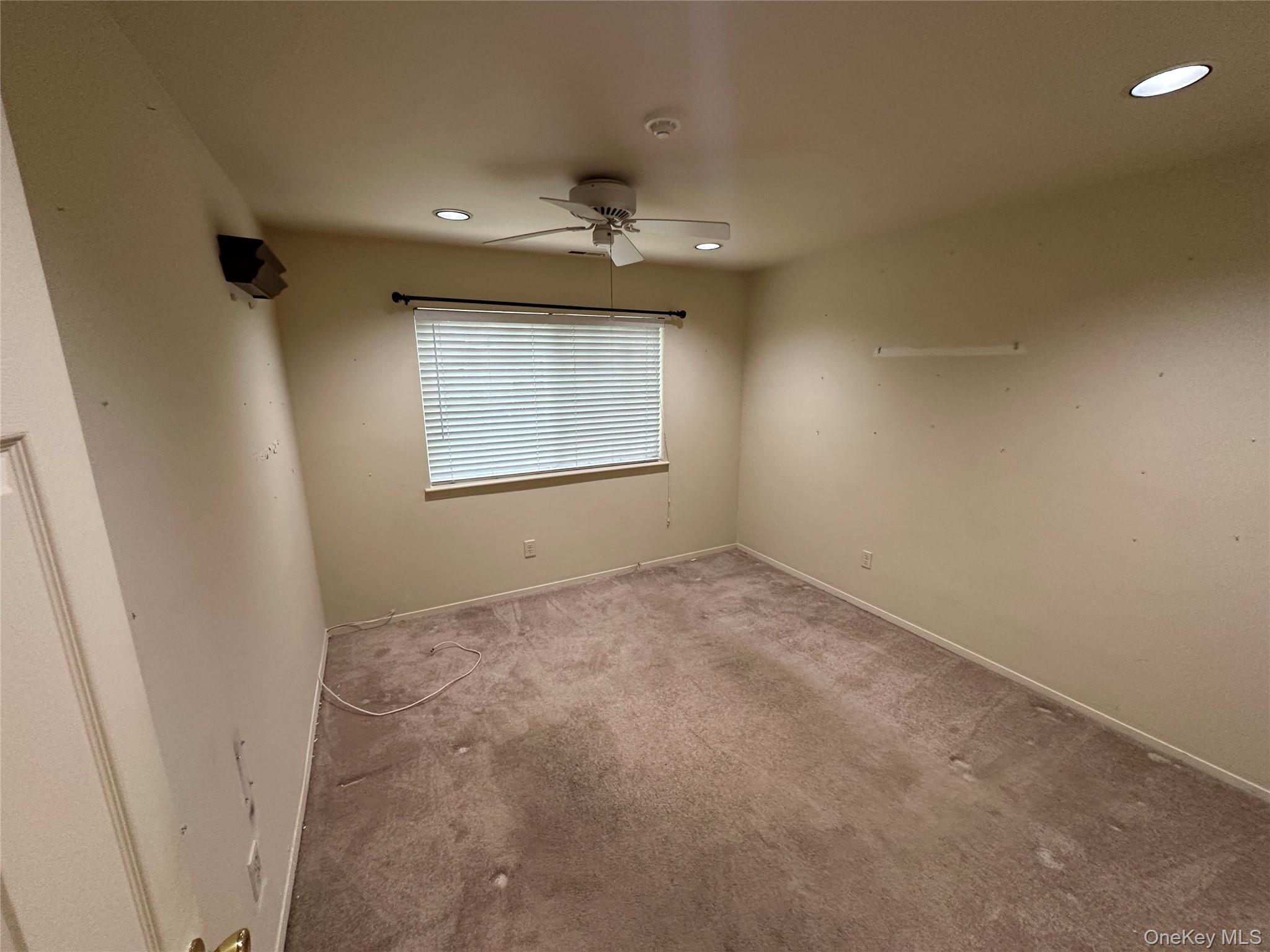 89 Rabbit Run Manorville, NY 11949 - Photo 9 of 16