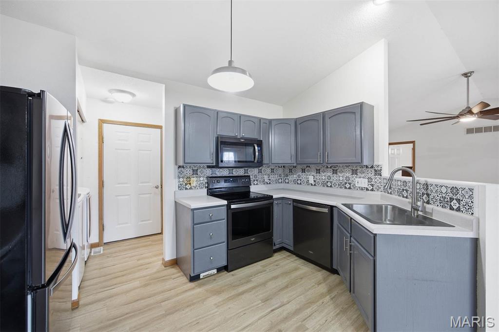 1335 Poplar Street, Unit A Highland, IL 62249 - Photo 12 of 38