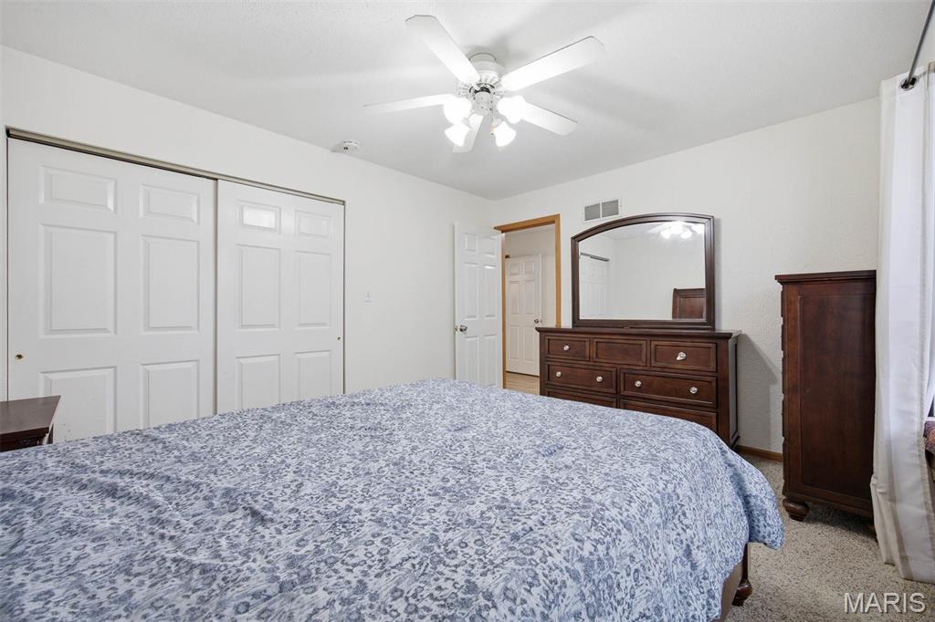 1335 Poplar Street, Unit A Highland, IL 62249 - Photo 21 of 38