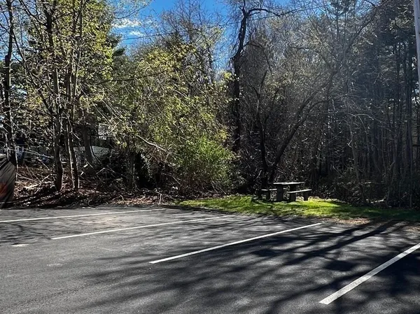 $3,500 | 292 Great Road, Unit 2, Acton, MA 01720