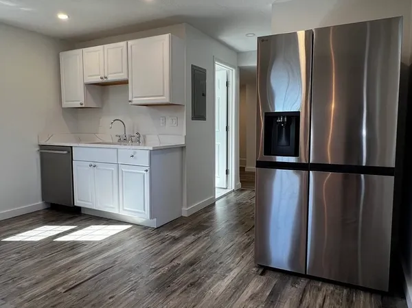 $3,500 | 292 Great Road, Unit 2, Acton, MA 01720